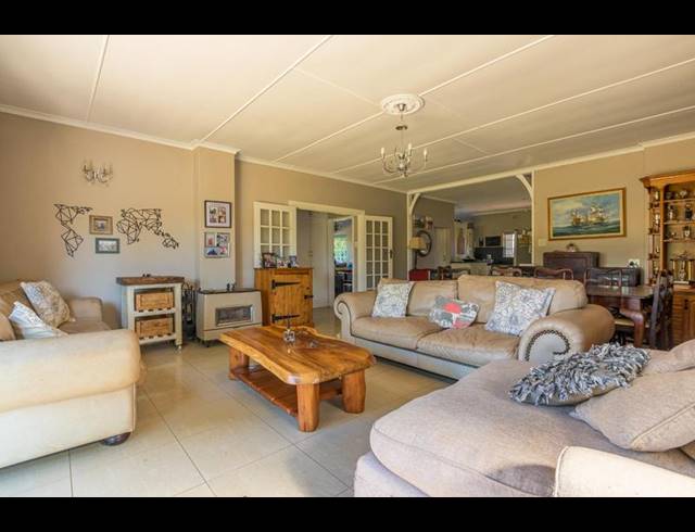 6 BEDROOM TOWNHOUSE FOR SALE IN OAK PARK